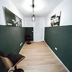 Doreyhome P6 I Modern Flat Ruhige Lage I 11 Personen Пассау