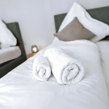 Doreyhome P6 I Modern Flat Ruhige Lage I 11 Personen