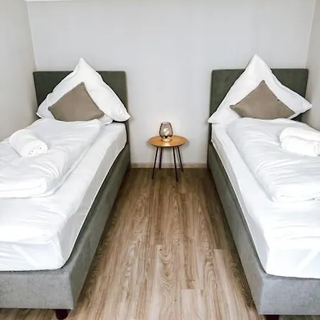 Apartment Doreyhome P6 I Modern Flat Ruhige Lage I 11 Personen