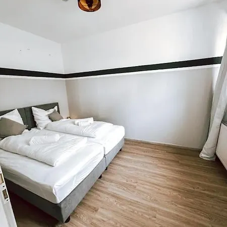 Doreyhome P6 I Modern Flat Ruhige Lage I 11 Personen * Passau
